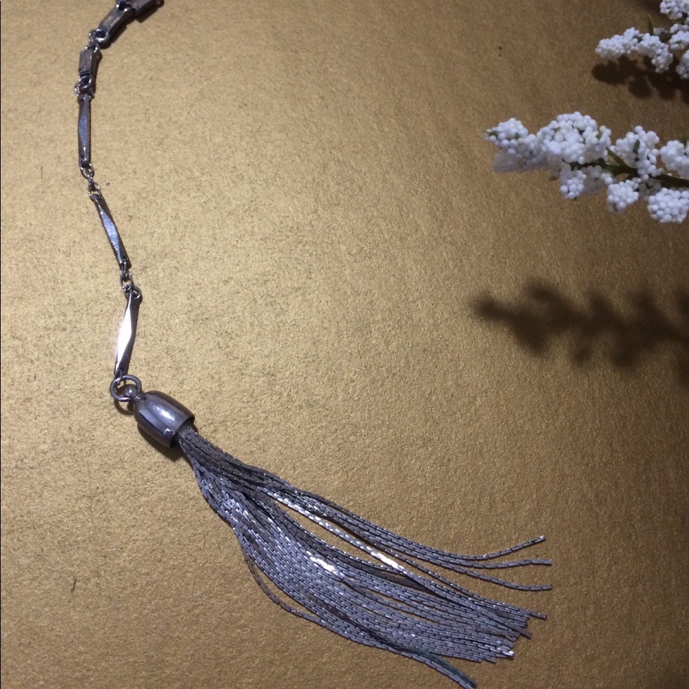 Silver Layered Necklace⚜️ - Picture 5 of 9